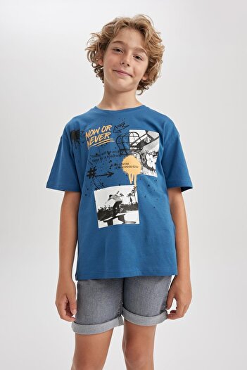 DeFacto Chlapecké oversize fit tričko s krátkým rukávem s výstřihem a výstřihem A6402a823sm