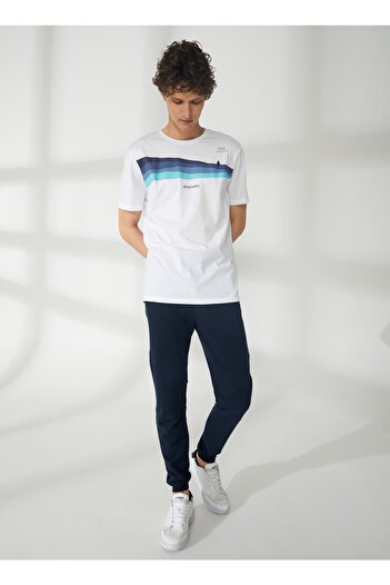 Discovery Expedition Kırık Beyaz Erkek Bisiklet Yaka Relaxed Baskılı T-Shirt HARDAP