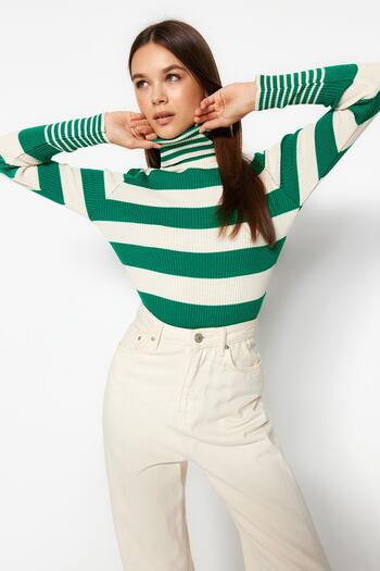 Trendyol Collection Pulover de tricotaj cu dungi de piatră cu gât rotic - TWOAW24KZ00637