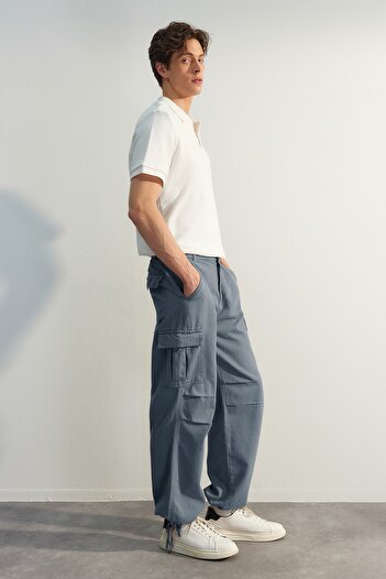 Trendyol Collection Темно-сині лімітовані штани карго TMNSS23PL00035
