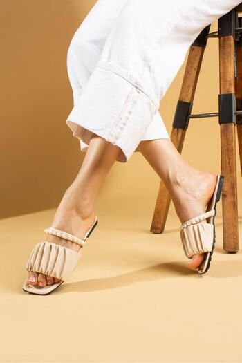 AGACE Pleat Pearl Cream Slippers