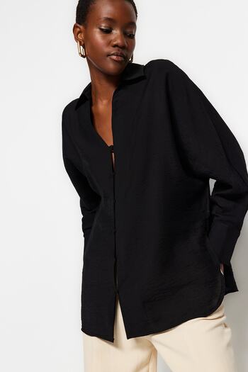 Trendyol Collection Černá oversize/Wide Fit tkaná košile TWOAW24GO00017
