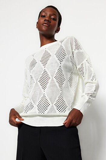 Trendyol Collection Ecru Openwork/Pierced Crew Neck Sweater TWOAW24KZ01139