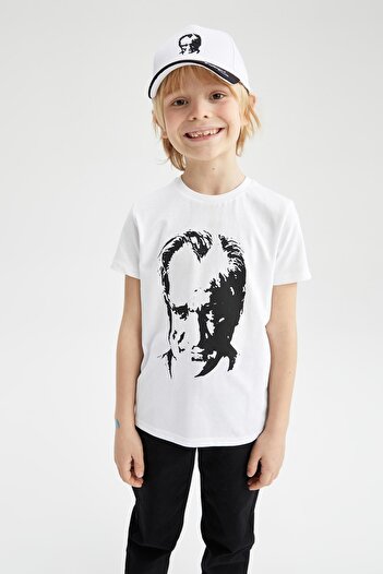 DeFacto Tricou alb cu mânecă scurtă din bumbac pieptănat cu imprimeu Ataturk pentru băieți W9131a622sp