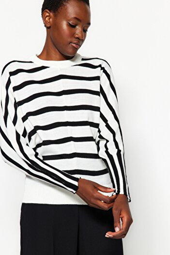Trendyol Collection Ecru Striped Bat Sleeve Detailed Knitwear Sweater TWOAW24KZ00364