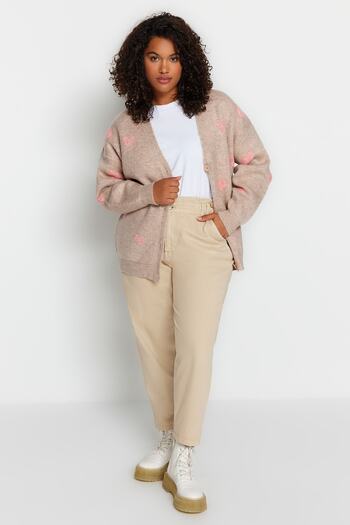 Trendyol Curve Ecru Heart Patterned Knitwear Cardigan TBBAW24AV00006