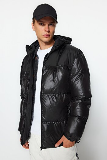 Trendyol Collection Water and Wind Resistant Hooded Puffer Winter Jacket - Black Regular Fit TMNAW24MO00025