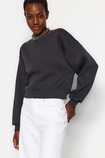 Trendyol Collection Antracitová uvolněná střih Crop Basic Crew Výstřih Silná Uvnitř Fleecová pletená mikina TWOAW24SW00147