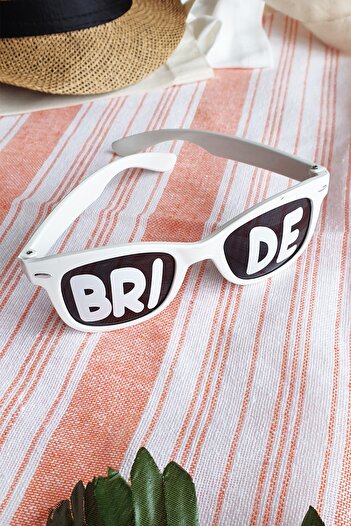 PEKSHOP Bride Written Photo Shoot Accessory Sunglasses