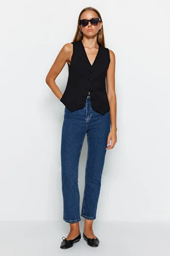 Trendyol Collection Tmavě modré pohodlné rovné džíny s vysokým pasem TWOAW24JE00097