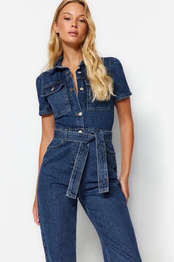 Trendyol Collection Modrý páskový džínový overal TWOSS20TU0156