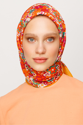 Mooncorn Daisy Pattern Digital Soft Scarf