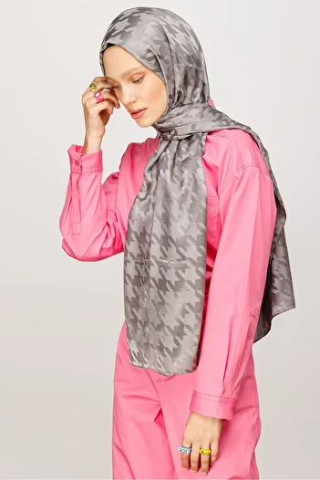 Mooncorn Houndstooth Pattern Shiny Jacquard Shawl
