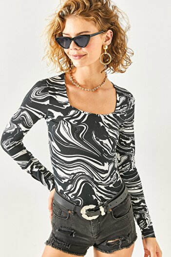 Olalook Women's Cream Black Square Collar Front Double Layer Lycra Blouse BLZ-19002183