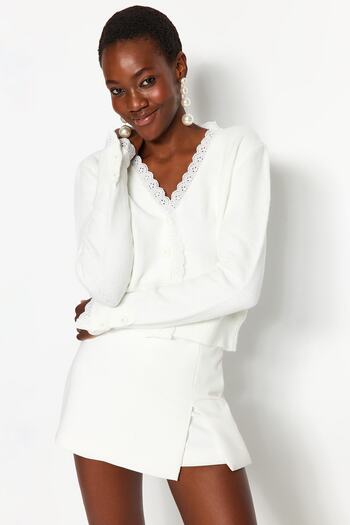 Trendyol Collection Soft Knitwear Cardigan - Ecru, Lace Detailed, TWOAW24HI00131