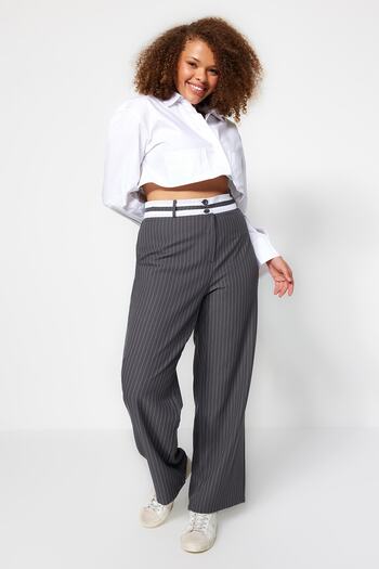 Trendyol Curve بنطلون منسوج مخطط باللون الفحمي TBBSS23AR00032