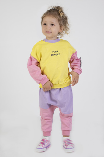 Harika KIDS Kız Bebek&Çocuk İki İplik Kumaş Orta Kalınlıkta Nakışlı Örme Basic Eşofman Takımı