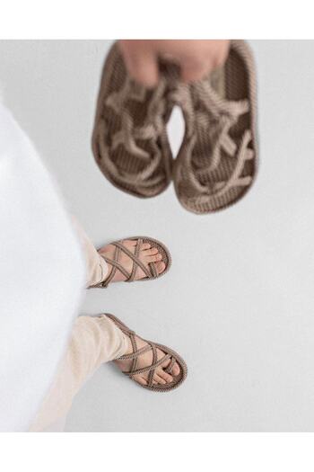 NO1 KONSEPT Beige Handmade Knitted Straw Sandals