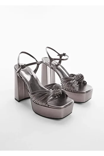 MANGO Woman Schuhe mit Absatz und Knotendetail