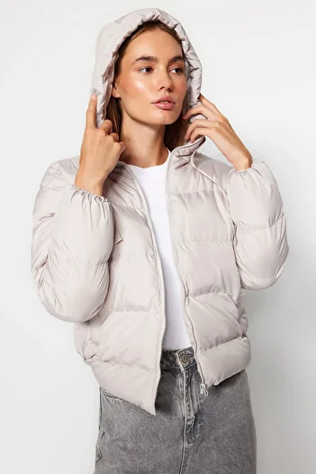 Trendyol Collection Šedá kapuce Rugular Mold Vodoodpudivý nafukovací kabát TWOAW21MO0022