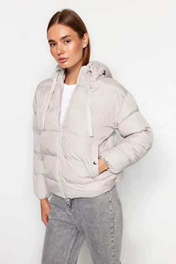 Trendyol Collection Šedá kapuce Rugular Mold Vodoodpudivý nafukovací kabát TWOAW21MO0022