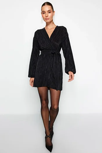 Trendyol Collection Rochie de absolvire de seară cu căptușeală în linie A cu centură neagră TPRAW24EL00108