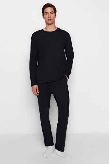Trendyol Collection Black Regular Fit Knitted Pajamas Set TMNAW24PT00008
