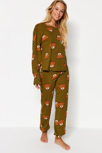 Trendyol Collection Sada pyžama s medvídkem v khaki barvě se vzorem 100% bavlna - Thmaw23Pt00514