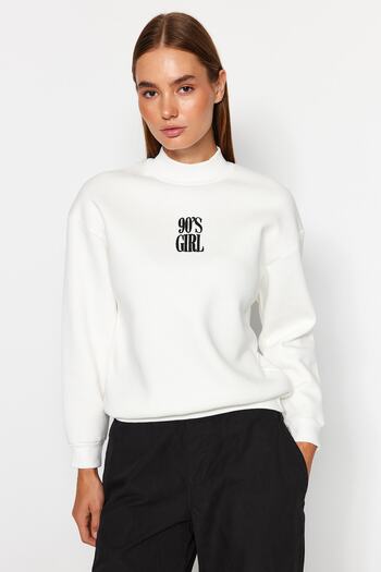 Trendyol Collection Bílá pletená mikina