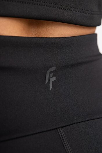 DeFacto Fit Siyah Yüksek Bel Şekillendirici Beli Saran Esnek Sporcu Tayt Z0817az23au
