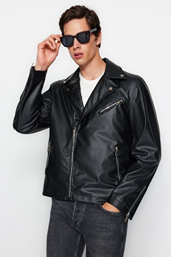 Trendyol Collection Чорна куртка зі штучної шкіри PU в байкерському стилі Зимове пальто TMNAW24MO00031