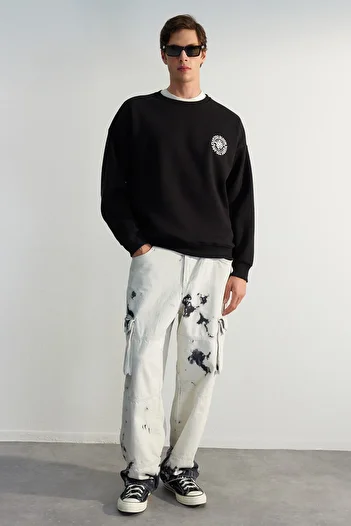 Trendyol Collection Κεντητό λουλούδι μαύρο μπλουζάκι υπερμεγέθη - φλις/ζεστό - TMNAW24SW00012