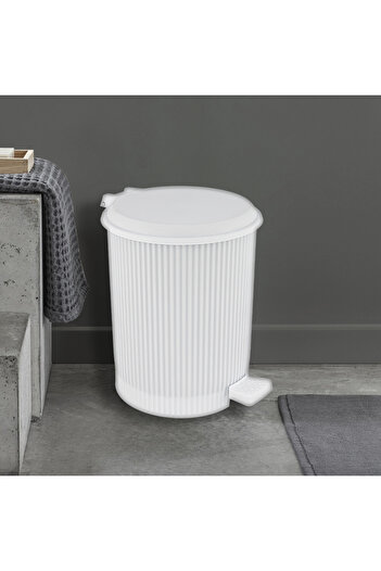 Elif Nostalgia Pedal Trash Can: 11 Liters