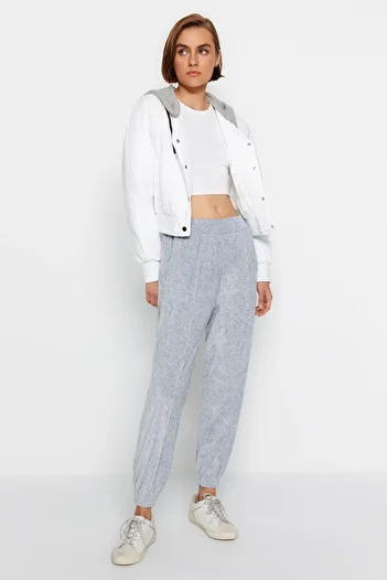 Trendyol Collection Gray Velvet Loose Jogger Knitted Sweatpants Trousers Twoaw21Ea0201