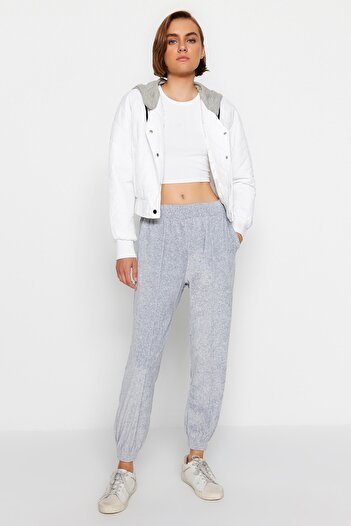 Trendyol Collection Gray Velvet Loose Jogger Knitted Sweatpants Trousers Twoaw21Ea0201