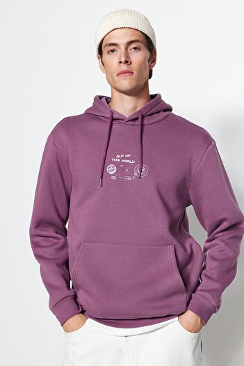 Trendyol Collection Бузковий флісовий світшот з космічною вишивкою з капюшоном TMNAW24SW00101