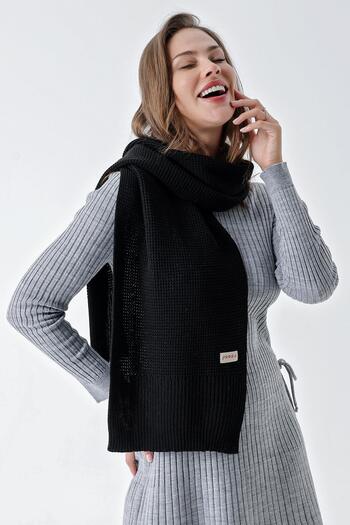 CHUBA Women's Soft Knitted Detailed Scarf Black 24W1321