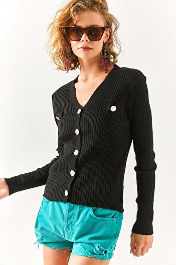 Olalook Women's Black Accessory Pocket Detailed Buttoned Cardigan HRK-19000235
