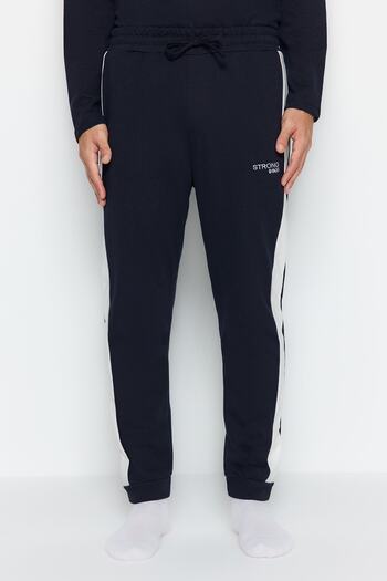 Trendyol Collection Темно-синій піжамний комплект з вишивкою з детальним орнаментом TMNAW24PT00030
