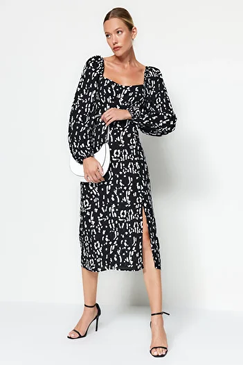 Trendyol Collection Rochie neagră țesută din viscoză, cu croială dreaptă, cu modele geometrice TWOAW24EL00865