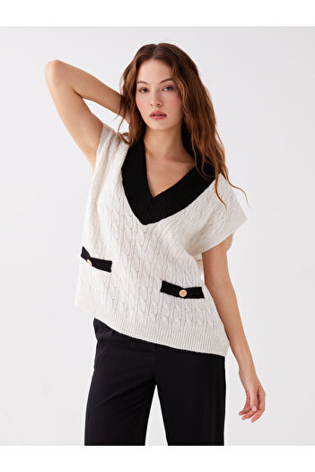 LC Waikiki LCWAIKIKI Klassischer V-Ausschnitt Oversize-Pullover für Damen mit eigenem Muster