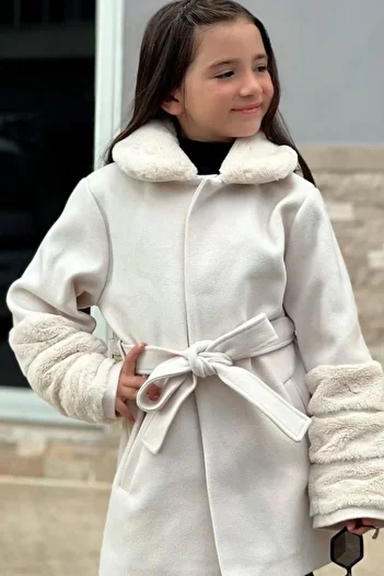 Riccotarz Girl's Plush Collar and Sleeve Ends, Cream Cuff Coat with Hidden Button Detail