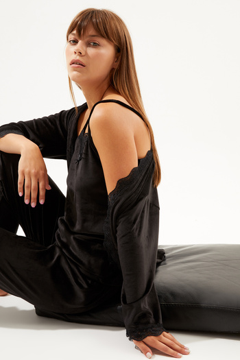 Ecrou Women's Black Soft Velvet Three-Quarter Sleeve Rope Strap Trousers 3-Piece Pajama Set