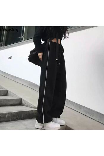 Köstebek Thin White Striped Black Leg Rubber Detail Comfortable Tracksuit