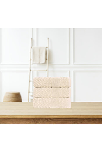 Lucy and Home JACQUARD ZICKZAC PATTERNED 3-PIECE TOWEL SET 40X60CM