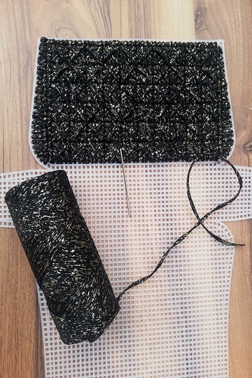 Large Plastic Canvas for Knitted Bags - Width 23 cm - Height 43 cm ( White )