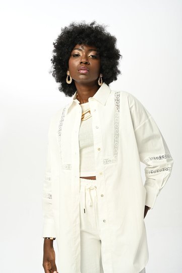 WOMEN'S ECRU SHIRT WITH Lace Embroidered ON THE SLEEVES AND FRONT