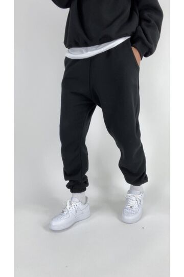 Relaxed Cut Raised Sweatpants