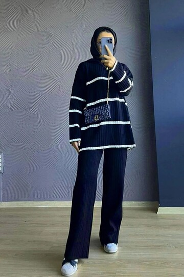 knitted set