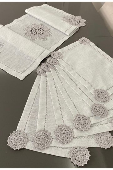 Hand Knitted Motif Glittery Gray Fabric Runner X 6-Piece Placemat Set